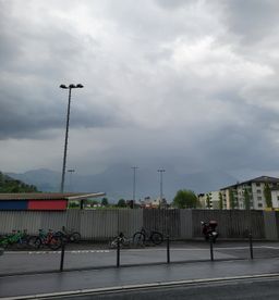 Grosser Mythik in storm